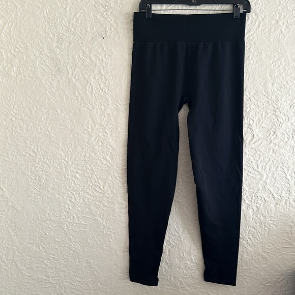 Victoria’s Secret Pink Black High Waisted Seamless Leggings Large - Picture 5 of 7